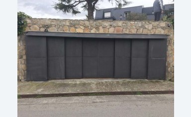 Puertas Correderas de metal en Lugo